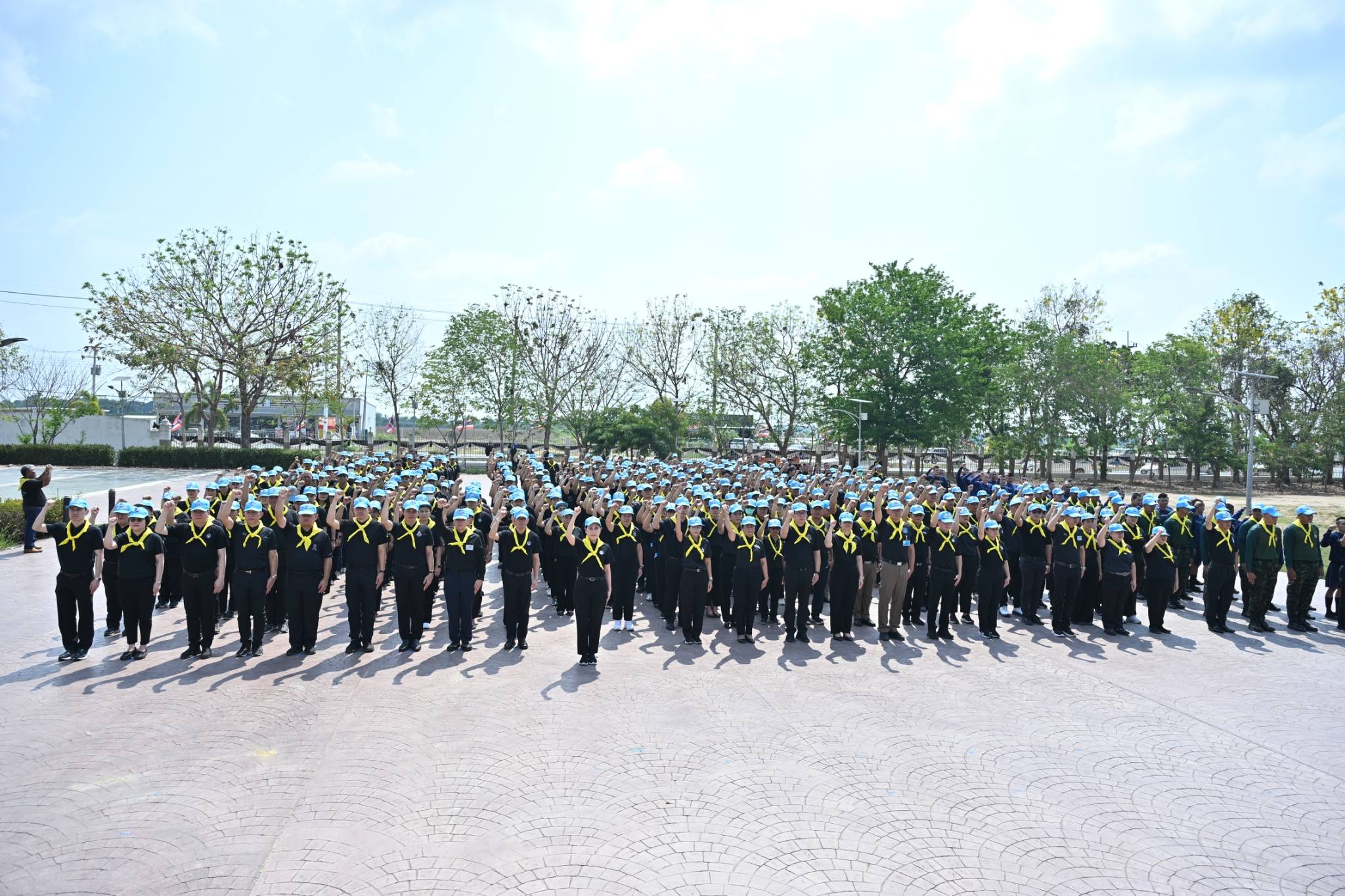 title - ส.ป.ก.นครปฐม เข้าร่วมกิจกรรมจิตอาสาพัฒนาปรับภูมิทัศน์ศาลากลางจังหวัด เฉลิมพระเกียรติสมเด็จพระกนิษฐาธิราชเจ้า กรมสมเด็จพระเทพรัตนราชสุดาฯ สยามบรมราชกุมารี เนื่องในโอกาสวันคล้ายวันพระราชสมภพ 2 เมษายน 2569